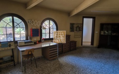 Fantástica villa con gran parcela, con privacidad y vistas al mar.